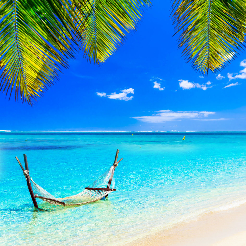 amazing turquoise and white sandy beaches of Mauritius