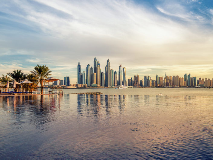 Dubai – Luxuriöses Strandleben vor pulsierender Stadtkulisse